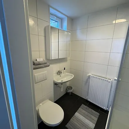 Appartement Gemuetliches 2 - Mit Kueche Und Bad Zur Eigennutzung -schuster Homes-